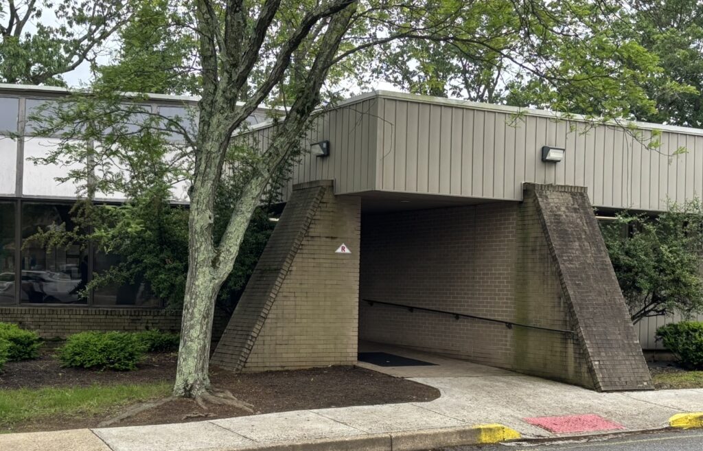 Lakewood river location